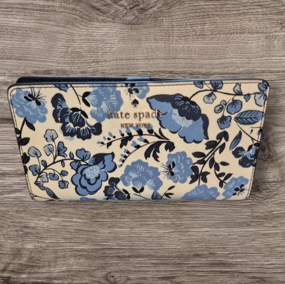 Kate Spade New York Madison Large Slim Bifold Wallet in the Vase Floral pattern - Picture 2 of 7